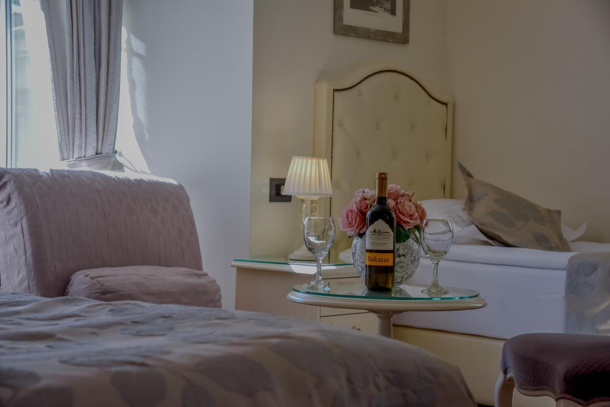 Hotel Kastel 1700 سبليت الغرفة الصورة